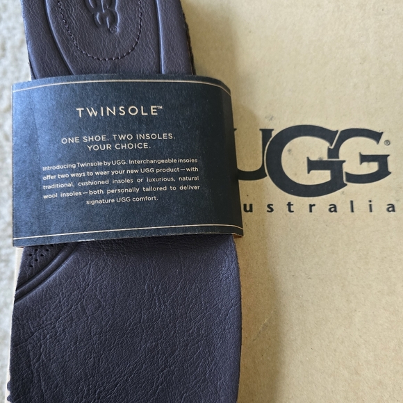 UGG Men's ALASTAIR Duck Boots BROWN Bomber Leather Finish 9US ($160 MSRP) - Picture 7 of 7